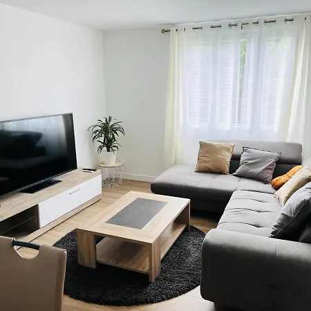 Appartement Spacieux Clichy-sous-Bois Exterior photo